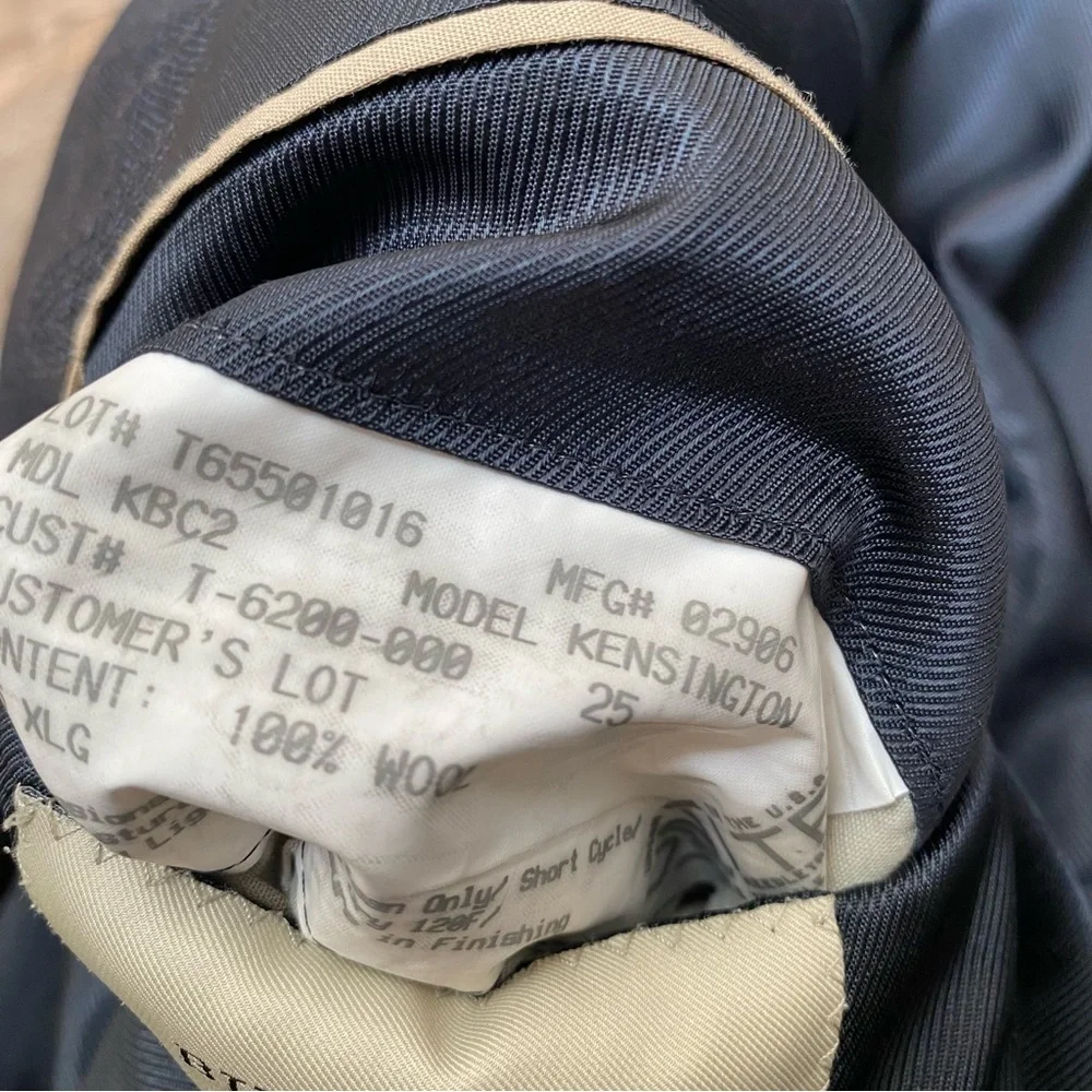 Burberry London Wool Plaid Kensington Blazer